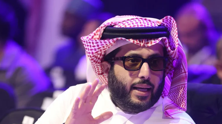 بأمنية قديمة.. تركي آل الشيخ يتفاعل مع إقالة أموريم