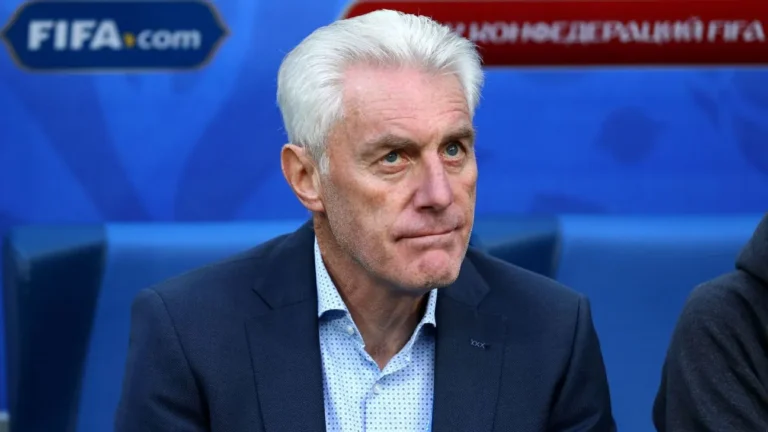 وزير الرياضة بجنوب إفريقيا يُكذّب مدرب منتخب بلاده ويشيد بتنظيم المغرب لـ«الكان»